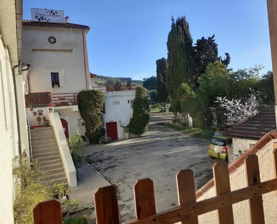 Pier Delle Vigne B&B Пинето Экстерьер фото